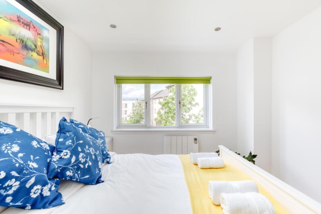 Central Bright 3 Bed Flat With Pool & Parking Edynburg Zewnętrze zdjęcie